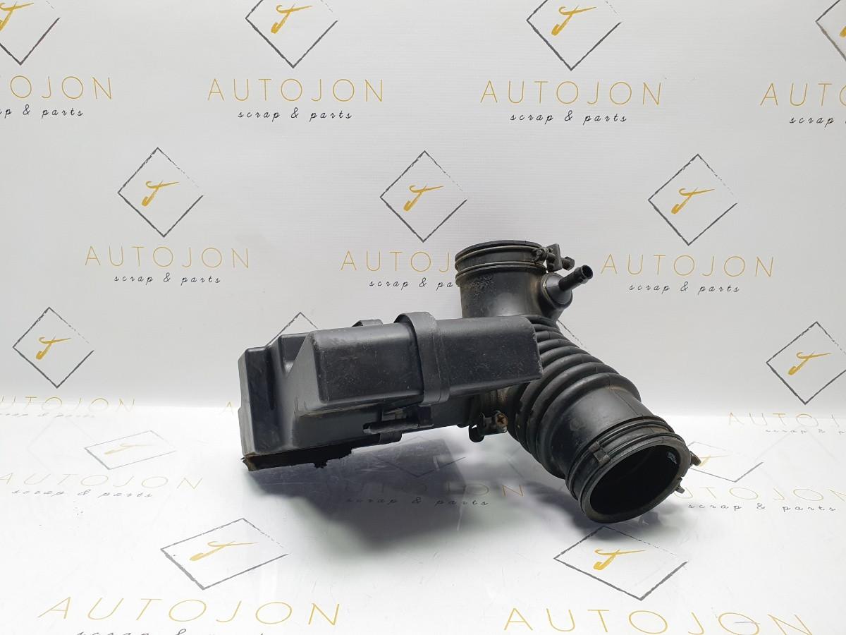 Carcasa cu tubulatura aer HYUNDAI ACCENT II (LC) [ 1999 - 2006 ] OEM 2813822653 / 28138-22653