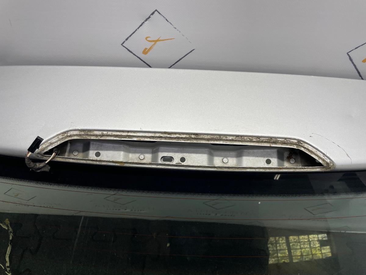 Haion cu luneta VOLKSWAGEN POLO (9N_) [ 2001 - 2012 ] OEM 6Q6827025Q / 6Q6 827 025 Q