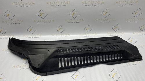 Grila stergator  dreapta fata PEUGEOT BOXER Box 244 2001 - > 1330637080 / 1333006080