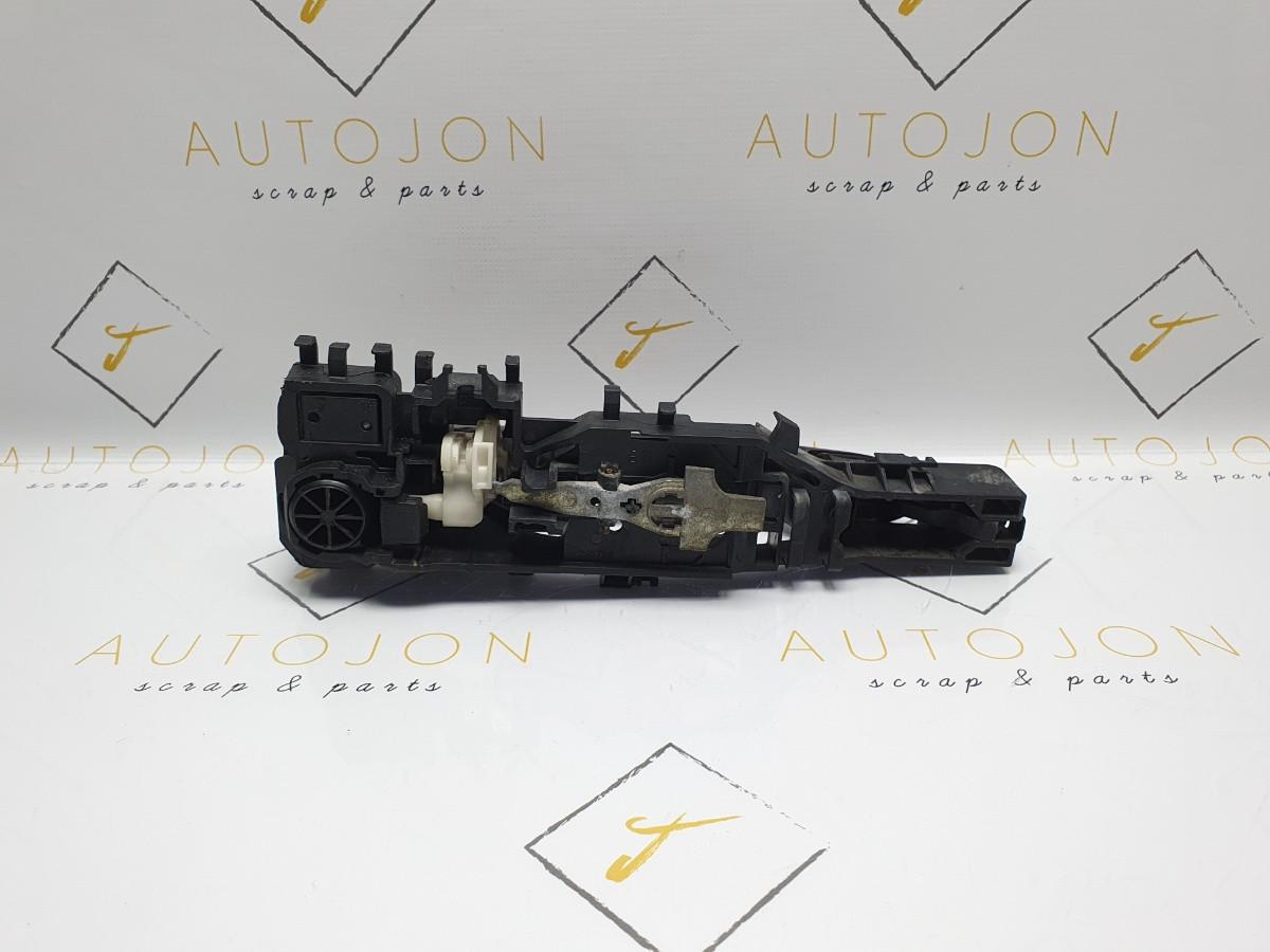 Maner dreapta spate RENAULT MEGANE II Estate (KM0/1_) [ 2003 - 2012 ] OEM 8200028464 / 8200 028 464