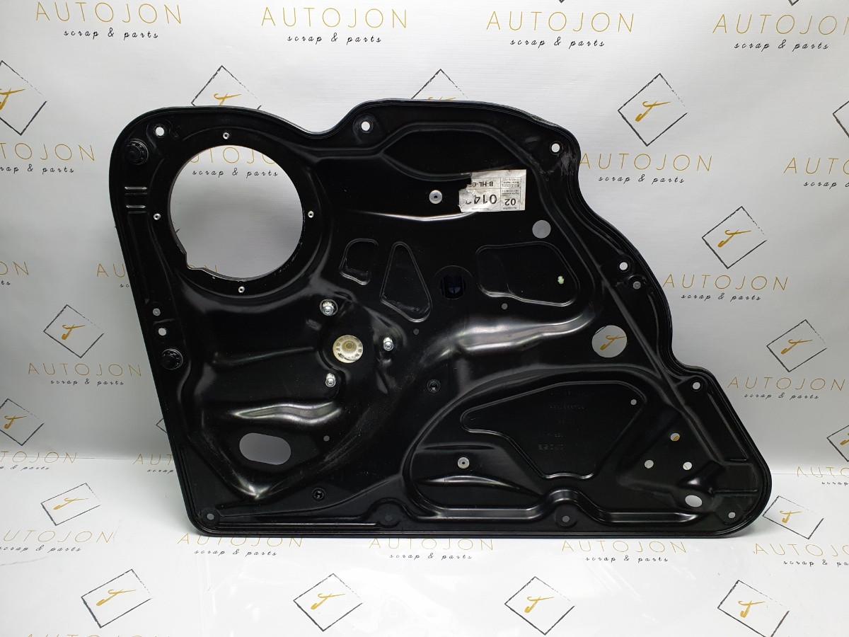 Macara stanga spate  VOLKSWAGEN PASSAT Variant (3C5) [ 2005 - 2011 ] OEM 3C4839755H / 3C4 839 755 H