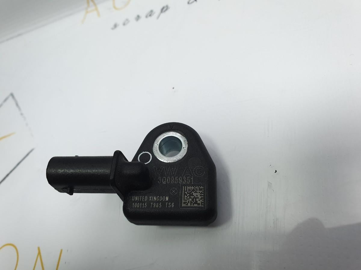 Senzor impact airbag VOLKSWAGEN PASSAT Variant (3G5) [ 2014 - > ] OEM 3Q0959351 / 3Q0 959 351