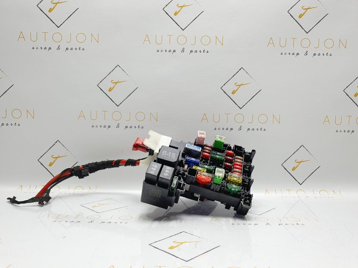 Panou sigurante VOLKSWAGEN PASSAT Variant (3G5) [ 2014 - > ] OEM 5Q0937615C / 5Q0 937 615 C