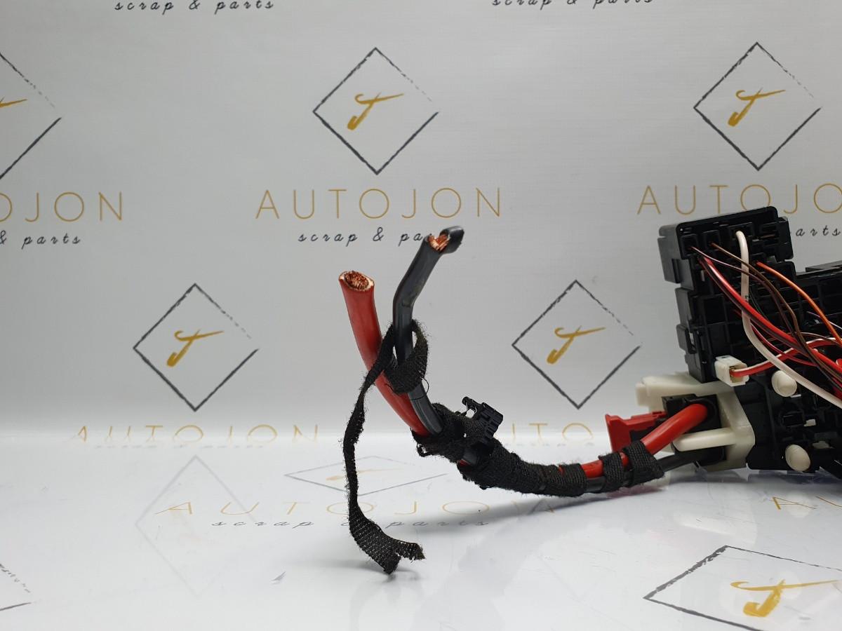 Panou sigurante VOLKSWAGEN PASSAT Variant (3G5) [ 2014 - > ] OEM 5Q0937615C / 5Q0 937 615 C