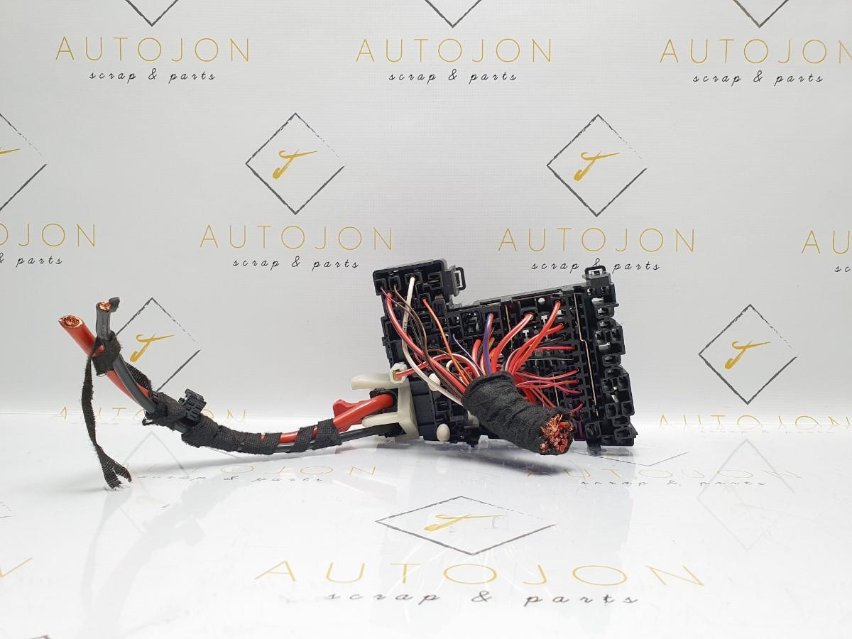 Panou sigurante VOLKSWAGEN PASSAT Variant (3G5) [ 2014 - > ] OEM 5Q0937615C / 5Q0 937 615 C