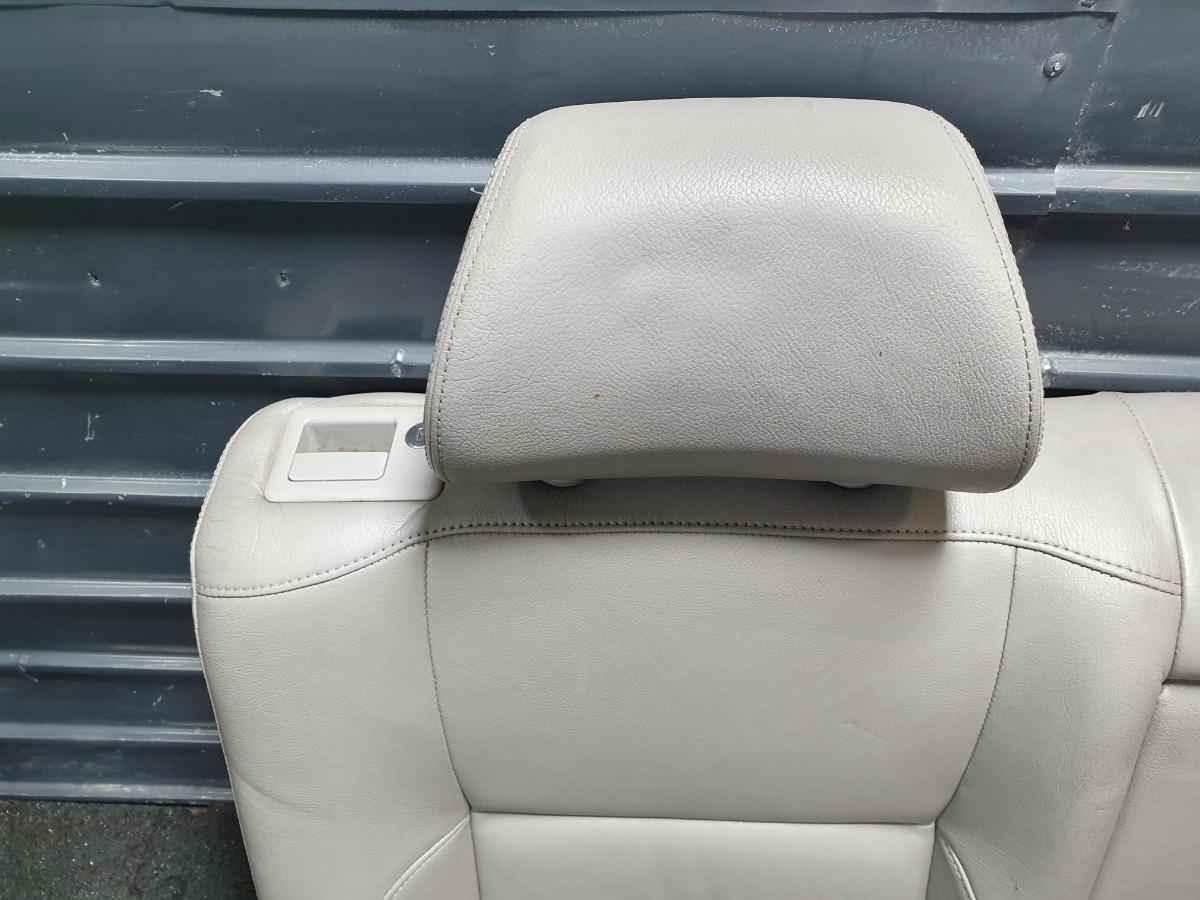 Spatar de piele gri spate  VOLKSWAGEN GOLF IV (1J1) [ 1997 - 2007 ] TDI (ATD, AXR) 74KW|101HP OEM 1J0885805T / 1J0 885 805 T