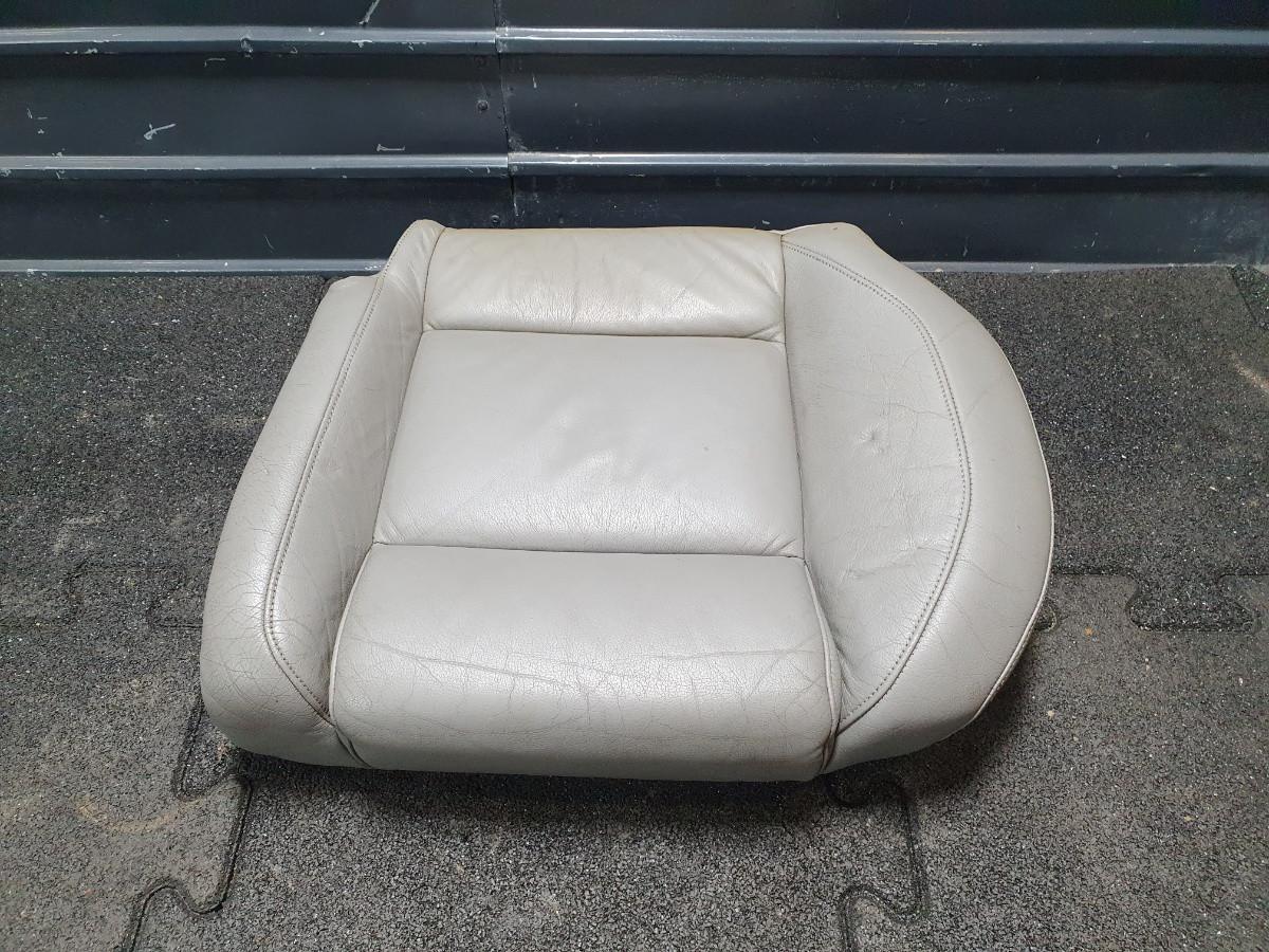 Sezut bancheta piele gri stanga spate  VOLKSWAGEN GOLF IV (1J1) [ 1997 - 2007 ] TDI (ATD, AXR) 74KW|101HP OEM 1J0885405AM /  1J0 885 405 AM