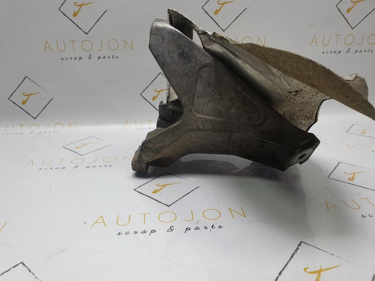Suport motor dreapta AUDI A4 II (8E2, B6) [ 2000 - 2005 ] OEM 8E0199308A / 8E0 199 308 A
