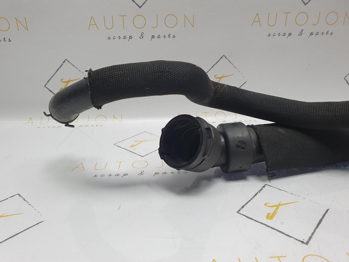 Furtun apa radiator AUDI A4 II (8E2, B6) [ 2000 - 2005 ] OEM 8E0121049 / 8E0 121 049