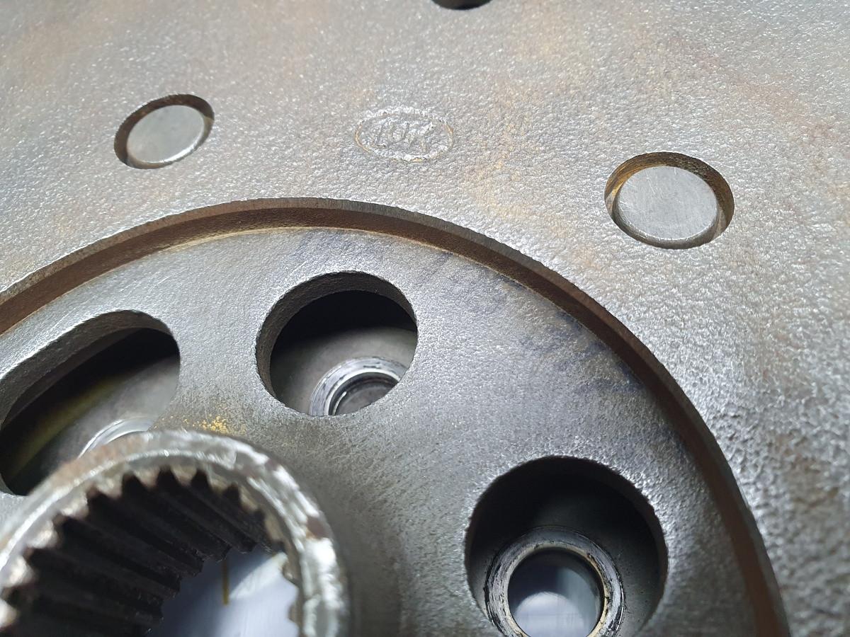 Volanta AUDI A4 II 8E2, B6 2000 - 2005 1.8 1.8 058105317C / 058 105 317 C