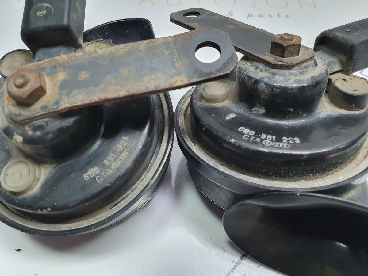 Set claxoane SKODA FABIA (6Y2) [ 1999 - 2008 ] OEM 6Q0951223 / 6Q0951221