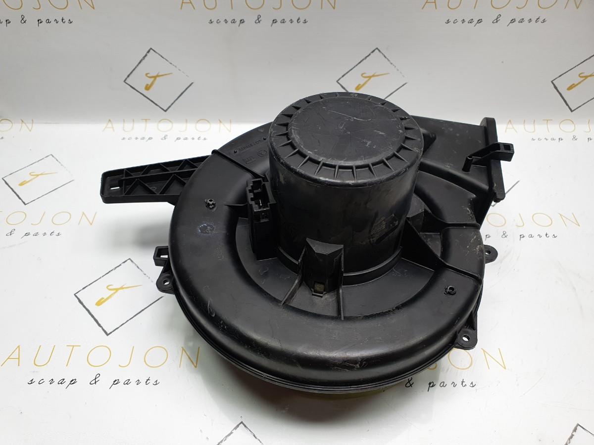 Ventilator aeroterma SEAT IBIZA IV (6L1) [ 2002 - 2009 ], VOLKSWAGEN POLO (9N_) [ 2001 - 2012 ], SKODA FABIA (6Y2) [ 1999 - 2008 ] Behr OEM 6Q1819015 / 6Q1 819 015