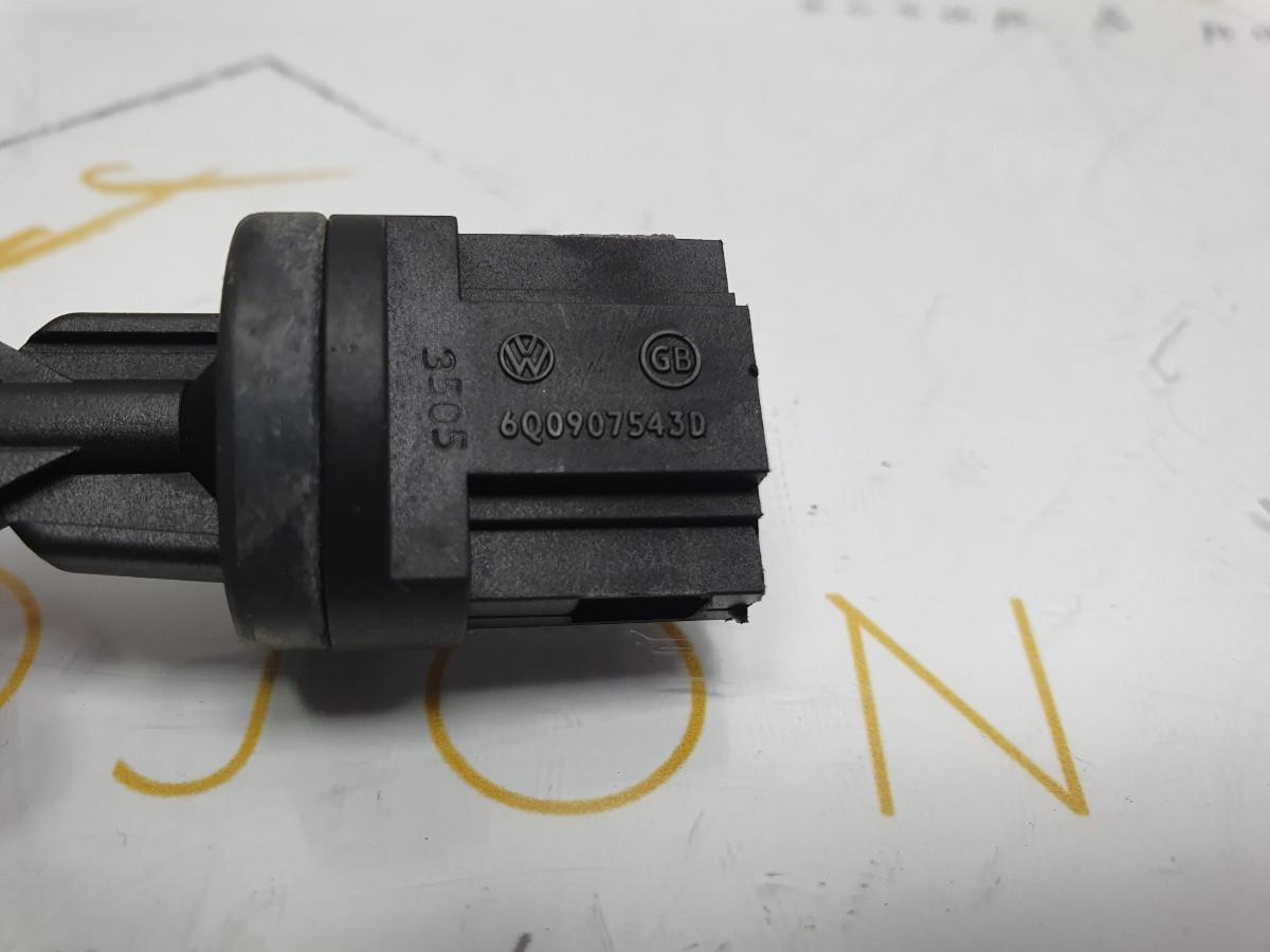 Senzor temperatura interioara SKODA FABIA (6Y2) [ 1999 - 2008 ] OEM 6Q0907543D / 6Q0 907 543 D