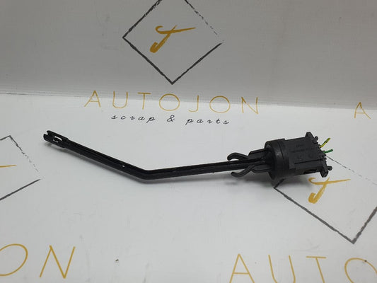 Senzor temperatura interioara SEAT IBIZA IV (6L1) [ 2002 - 2009 ], VOLKSWAGEN POLO (9N_) [ 2001 - 2012 ], SKODA FABIA (6Y2) [ 1999 - 2008 ] OEM 6Q0907543A / 6Q0 907 543 A