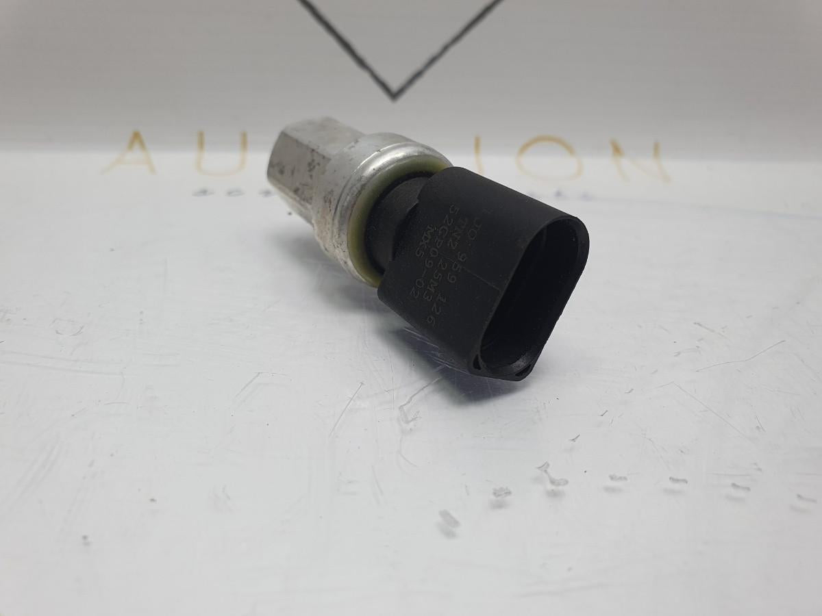 Senzor presiune AC SKODA FABIA (6Y2) [ 1999 - 2008 ], VOLKSWAGEN GOLF IV (1J1) [ 1997 - 2007 ], SEAT IBIZA IV (6L1) [ 2002 - 2009 ] OEM 1J0959126 / 1J0 959 126