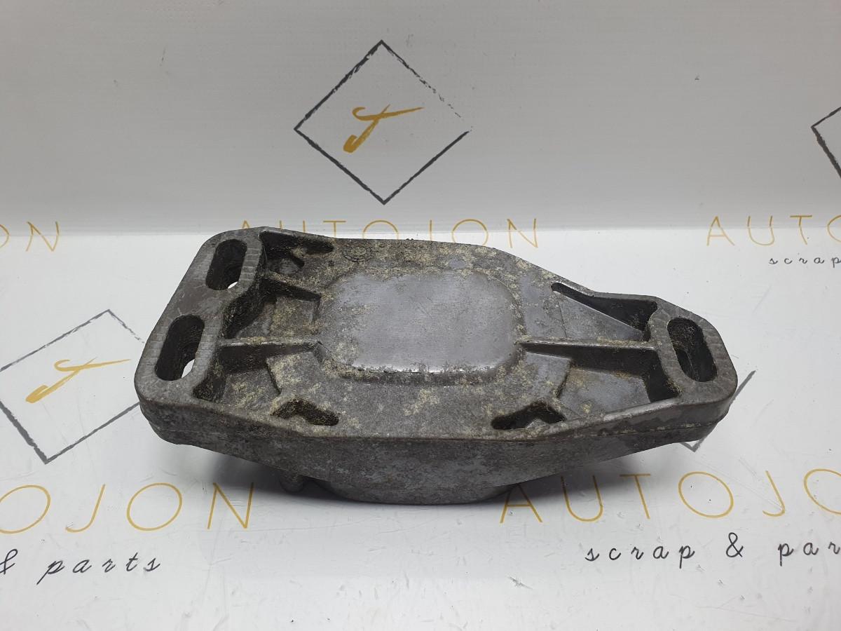 Suport motor VOLKSWAGEN PASSAT (3B3) [ 2000 - 2005 ] TDI (AVF, AWX) 96KW|130HP OEM 8D0199335Q / 8D0 199 335 Q