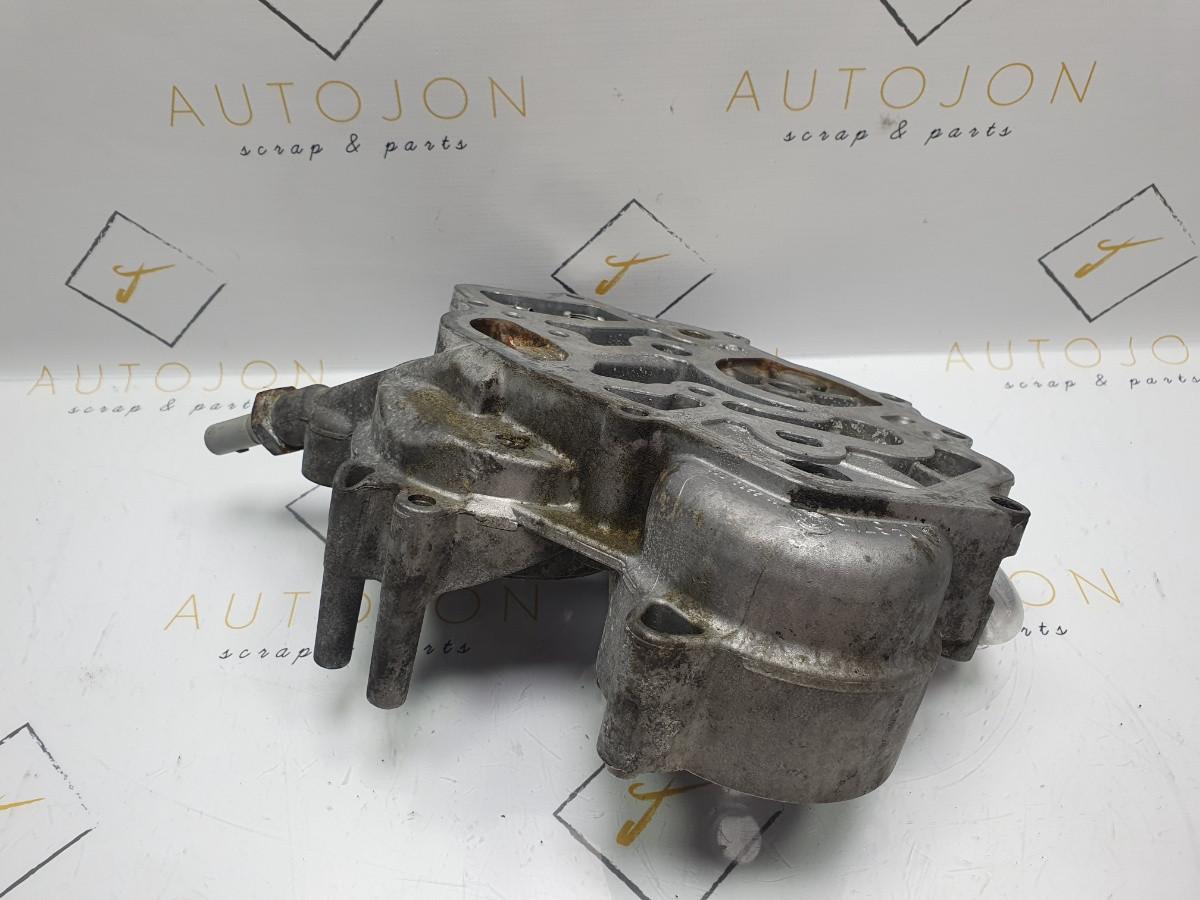 Suport filtru ulei VOLKSWAGEN TOUAREG (7P5, 7P6) [ 2010 - 2018 ], PORSCHE CAYENNE (92A) [ 2010 - > ] Diesel (M 05.9E, MCN.RB) 176KW|239HP, AUDI Q7 (4LB) [ 2006 - 2016 ] OEM 059115397L / 059.355.397.L