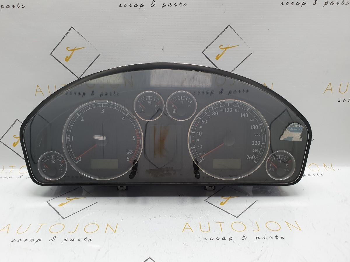 Ceasuri bord SEAT ALHAMBRA (7V8, 7V9) [ 1996 - 2010 ] OEM 7M7920840L / 7M7 920 840 L