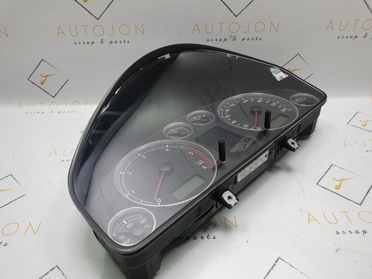 Ceasuri bord SEAT ALHAMBRA (7V8, 7V9) [ 1996 - 2010 ] OEM 7M7920840L / 7M7 920 840 L