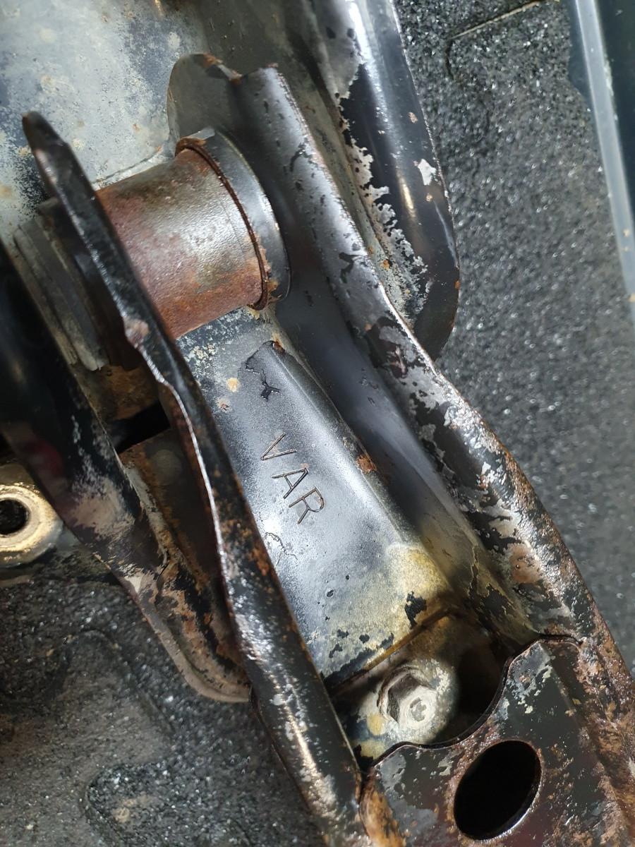 Punte  Fata  HYUNDAI H-1 Box (A1) [ 1997 - 2008 ] 542104F910 (54210-4F910) OEM 54210
