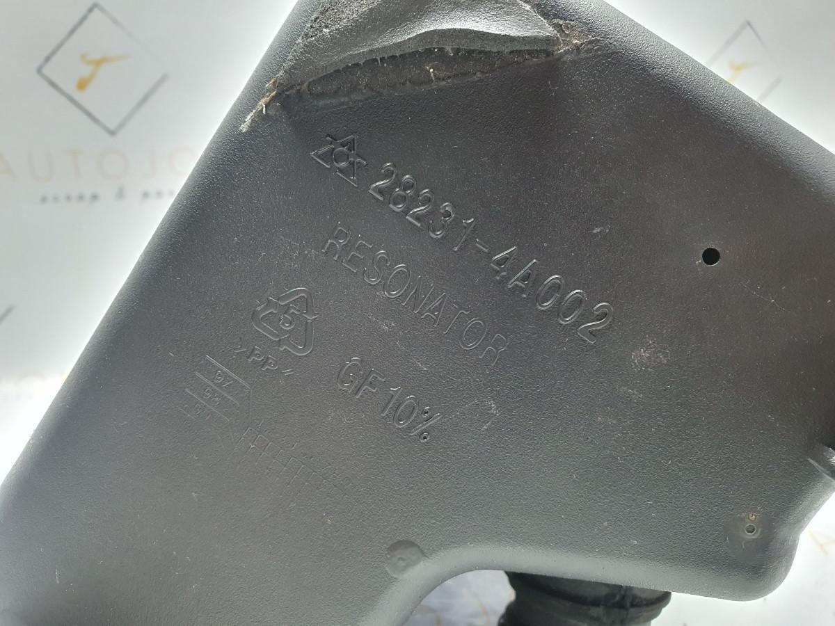 Rezonator filtru aer HYUNDAI H-1 Box (A1) [ 1997 - 2008 ] OEM 28231 4A002