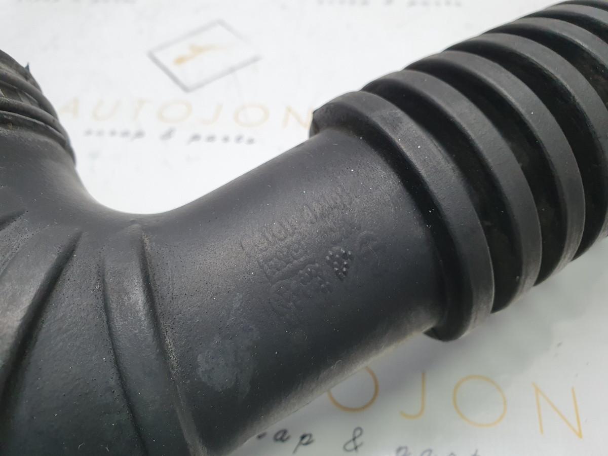 Furtun admisie aer HYUNDAI H-1 Box (A1) [ 1997 - 2008 ] OEM 28161 4A101