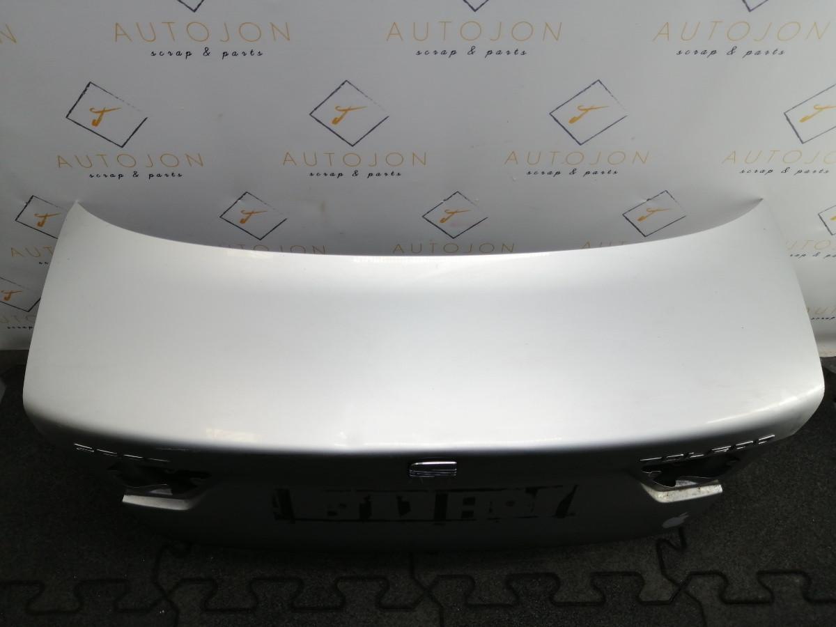 Capota portbagaj SEAT TOLEDO II (1M2) [ 1998 - 2006 ] OEM 1M5827105B / 1M5 827 105 B