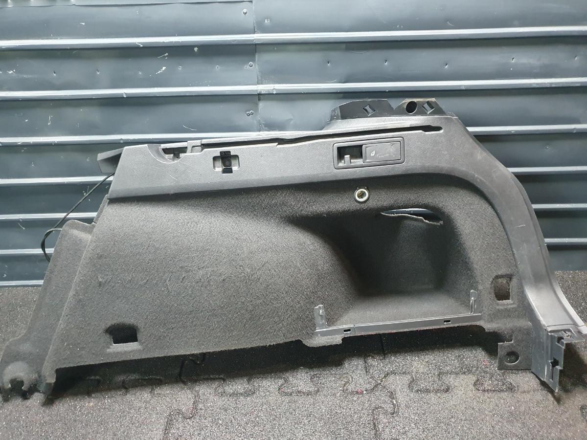 Laterale capitonaj portbagaj VOLKSWAGEN PASSAT Variant (3G5) [ 2014 - > ] OEM 3G9867426M / 3G9867427K