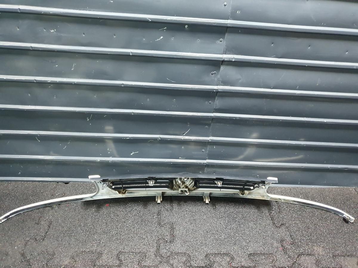 Grila masca radiator  VOLKSWAGEN POLO (6N1) [ 1994 - 1999 ] OEM 6N0853661C / 6N0 853 661 C
