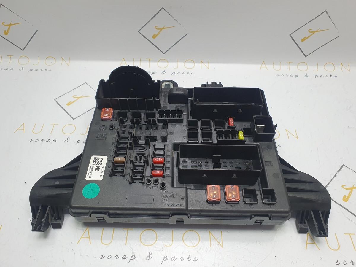 Panou sigurante OPEL INSIGNIA (G09) [ 2008 - 2017 ] OEM 13277321_02NE