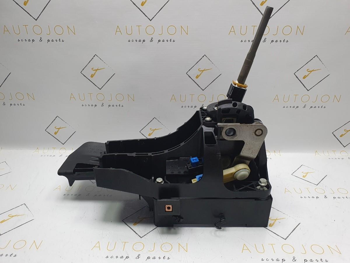 Levier schimbator viteze OPEL INSIGNIA (G09) [ 2008 - 2017 ] OEM 55563829
