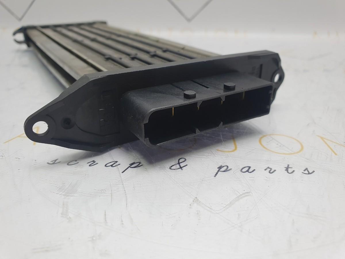 Radiator auxiliar electric RENAULT Symbol I (LB0/1/2_) [ 2001 - 2008 ] OEM 0575649