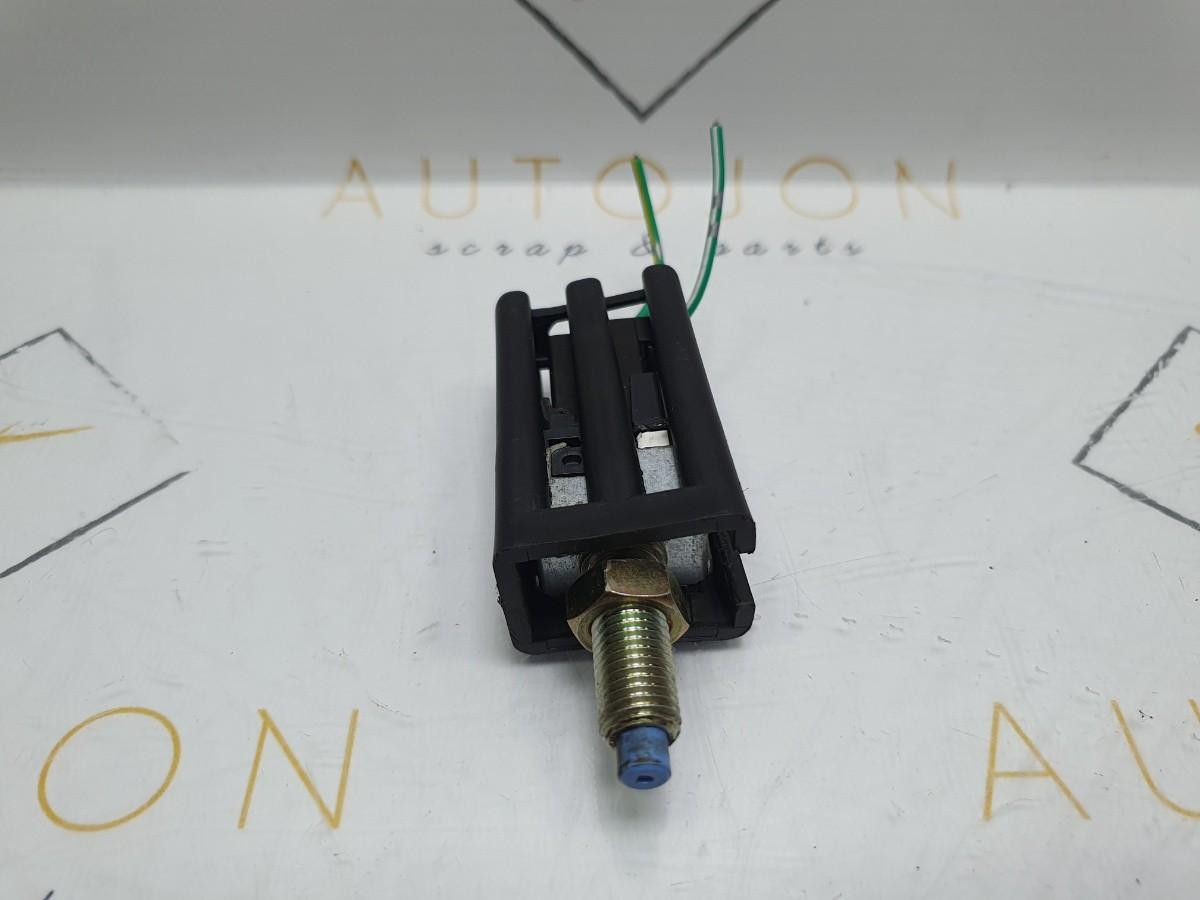 Switch frana DAIHATSU CUORE V (L7_) [ 1998 - 2003 ] 1.0 (EJ-DE) 40KW|54HP