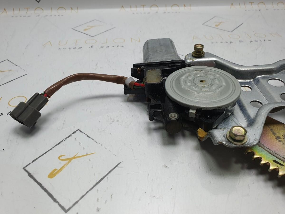 Macara geam  dreapta fata DAIHATSU CUORE V (L7_) [ 1998 - 2003 ] 1.0 (EJ-DE) 40KW|54HP OEM 0621006404 / 062100-6404