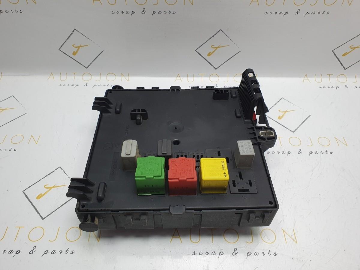Tablou de sigurante REC  OPEL VECTRA C (Z02) [ 2002 - 2009 ] CDTI (Z 19 DT) 88KW|120HP OEM 13205774FP / 13 205 774 FP