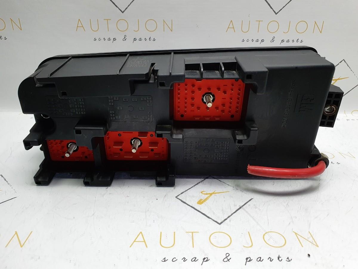 Panou sigurante OPEL VECTRA C (Z02) [ 2002 - 2009 ] CDTI (Z 19 DT) 88KW|120HP OEM 13240247JJ / 13 240 247 JJ