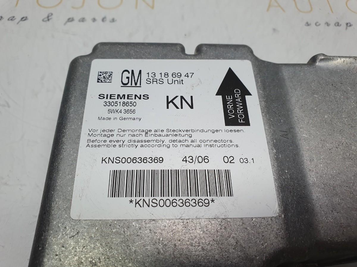 Calculator airbag OPEL VECTRA C (Z02) [ 2002 - 2009 ] CDTI (Z 19 DT) 88KW|120HP SIEMENS 330518650 OEM 13186947KN / 13 18 69 47 KN
