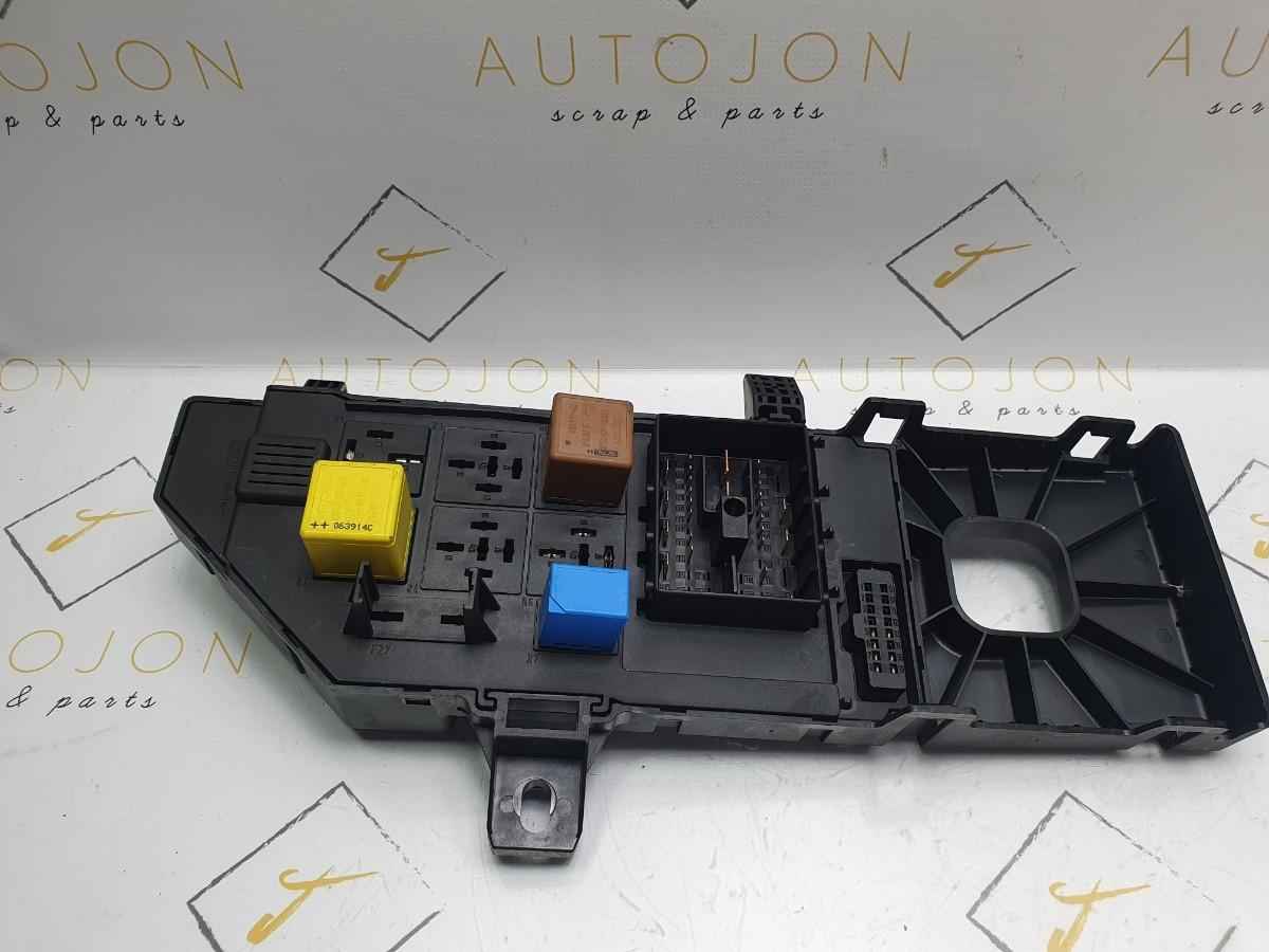 Panou sigurante OPEL VECTRA C (Z02) [ 2002 - 2009 ] CDTI (Z 19 DT) 88KW|120HP OEM 13223678 / 13193590