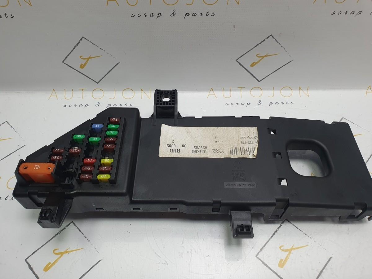 Panou sigurante OPEL VECTRA C (Z02) [ 2002 - 2009 ] CDTI (Z 19 DT) 88KW|120HP OEM 13223678 / 13193590