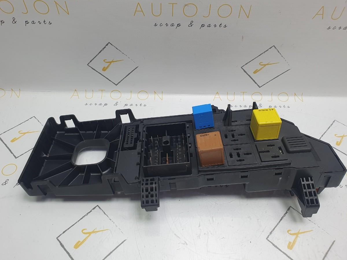 Panou sigurante OPEL VECTRA C (Z02) [ 2002 - 2009 ] CDTI (Z 19 DT) 88KW|120HP OEM 13223678 / 13193590
