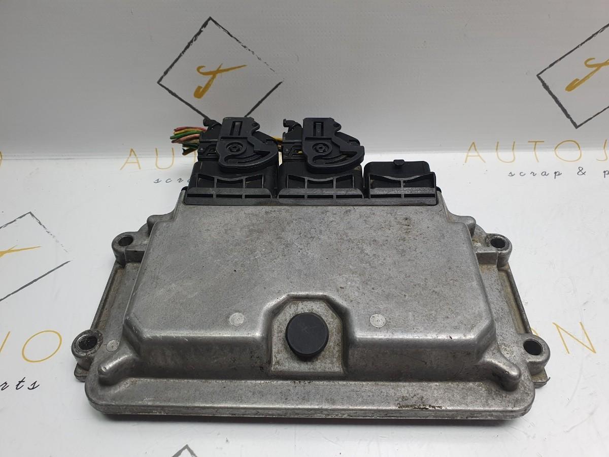 Calculator ECU motor CITROËN SAXO (S0, S1) [ 1996 - 2004 ] D (VJZ (TUD5)) 43KW|58HP BOSCH 0281001839 OEM 9630059880