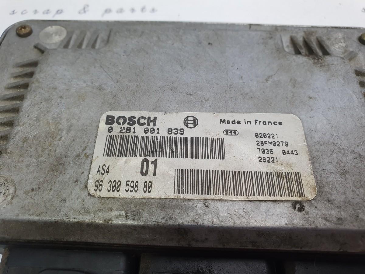 Calculator ECU motor CITROËN SAXO (S0, S1) [ 1996 - 2004 ] D (VJZ (TUD5)) 43KW|58HP BOSCH 0281001839 OEM 9630059880