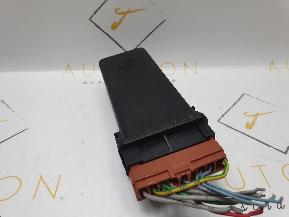 Modul inchidere centralizata CITROËN SAXO (S0, S1) [ 1996 - 2004 ] D (VJZ (TUD5)) 43KW|58HP 96.376.719.80 OEM 73657312