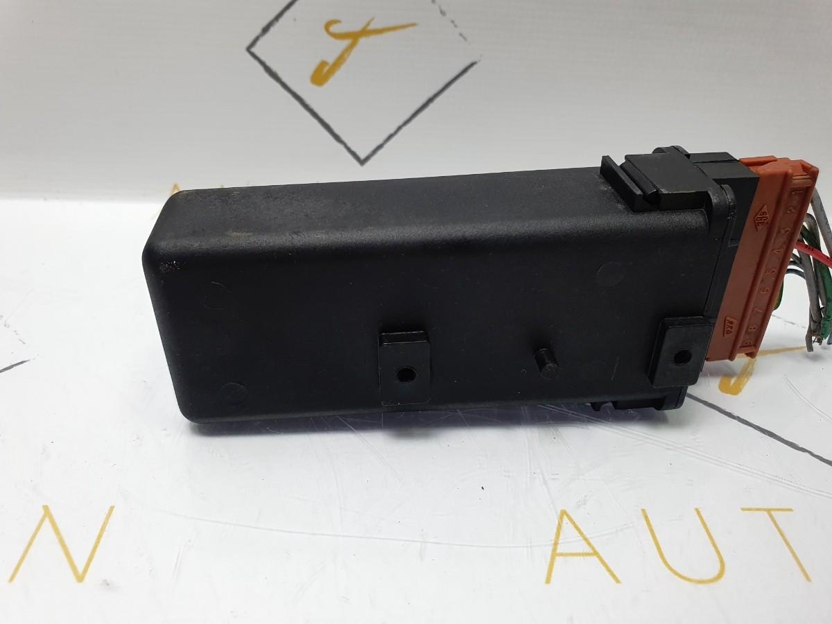 Modul inchidere centralizata CITROËN SAXO (S0, S1) [ 1996 - 2004 ] D (VJZ (TUD5)) 43KW|58HP 96.376.719.80 OEM 73657312