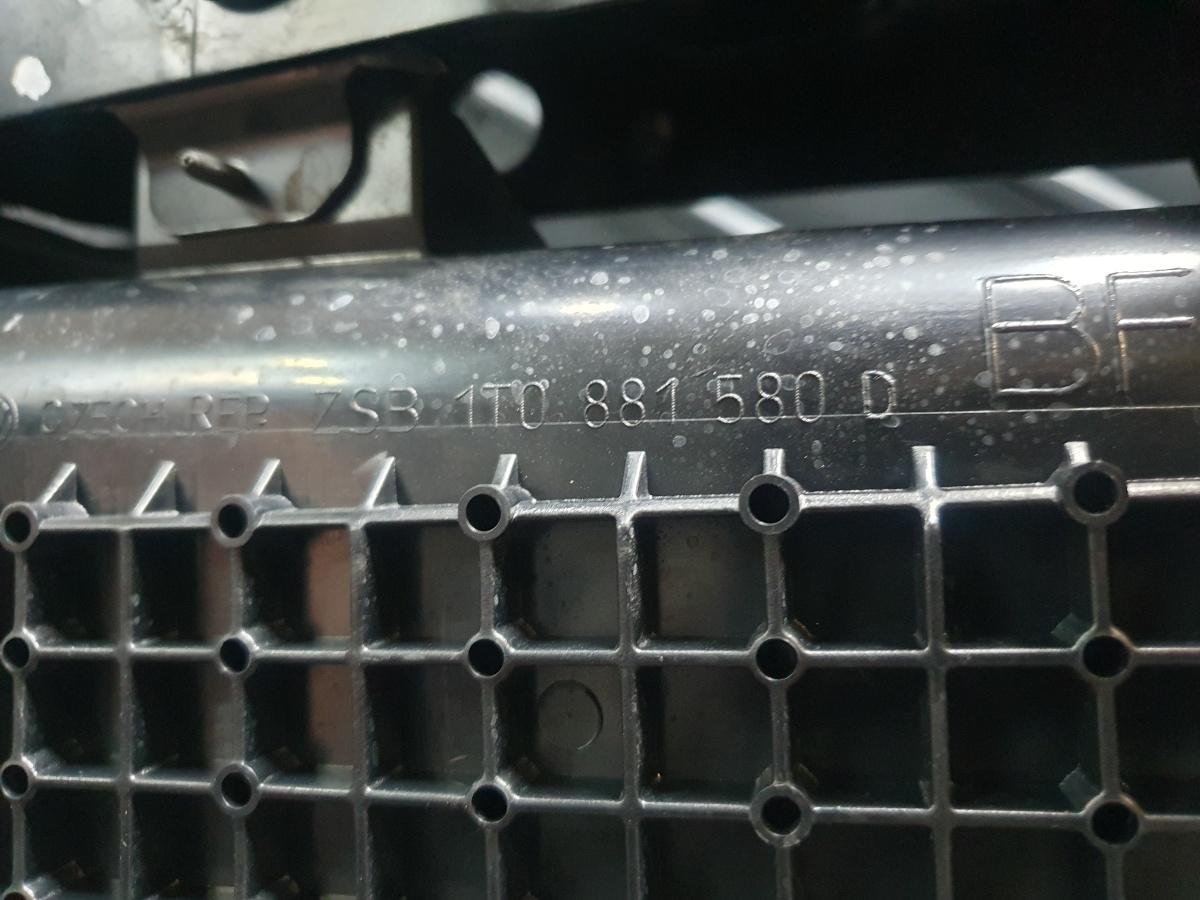Buzunar si suport scaun drepata fata VOLKSWAGEN TOURAN (1T1, 1T2) [ 2003 - 2010 ] TDI (BKC, BLS, BXE) 77KW|105HP OEM 1T0881580D / 1T0 881 580 D