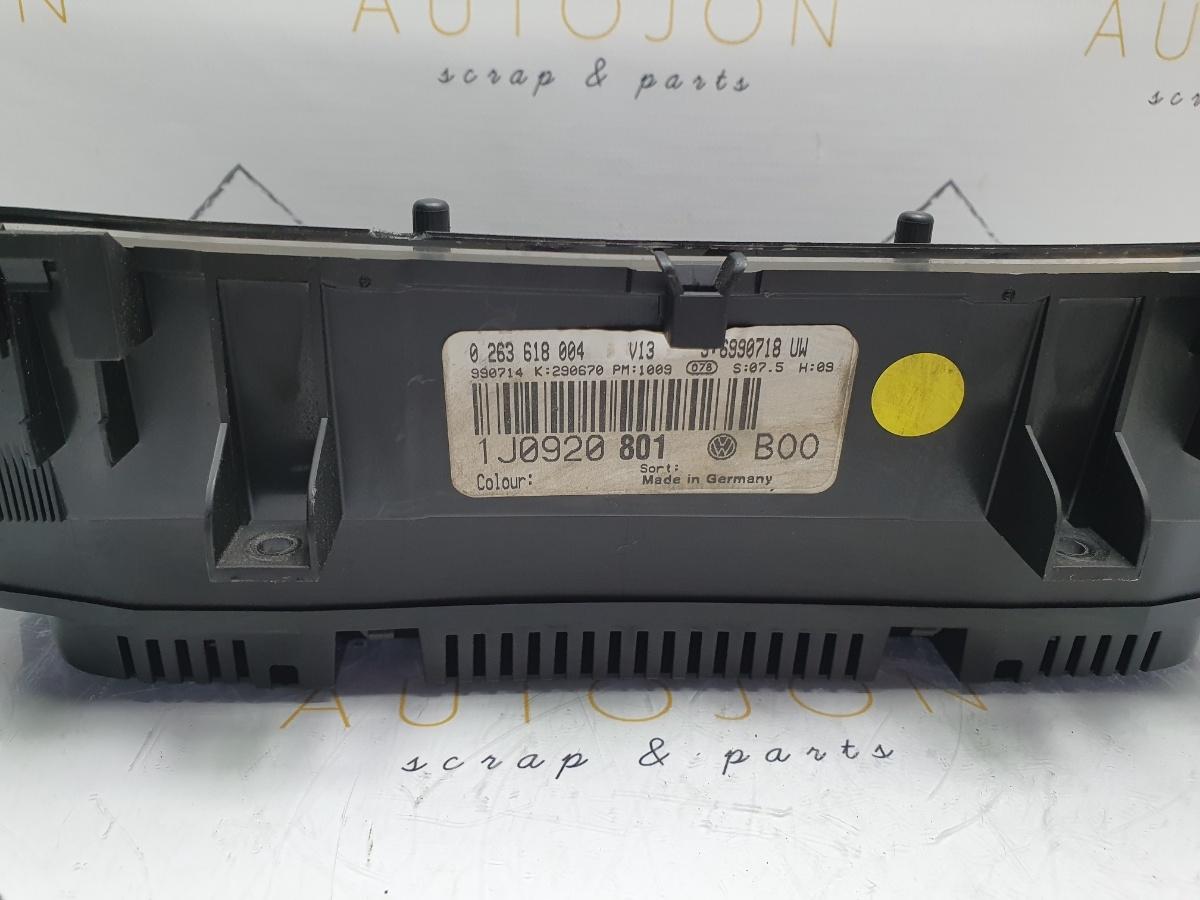 Ceasuri bord VOLKSWAGEN GOLF IV (1J1) [ 1997 - 2007 ] 16V (AHW, AKQ, APE, AXP, BCA) 55KW|75HP 0263618004 OEM 1J0920801 / 1J0 920 801