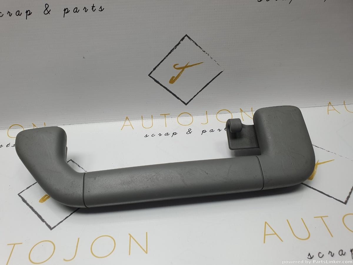 Maner plafon dreapta spate VOLKSWAGEN TOUAREG (7LA, 7L6, 7L7) [ 2002 - 2013 ] R5 TDI (BAC, BPE) 128KW|174HP OEM 7L0857644A / 7L0 857 644 A