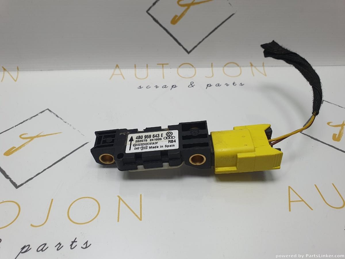 Senzor impact airbag VOLKSWAGEN TOUAREG (7LA, 7L6, 7L7) [ 2002 - 2013 ] R5 TDI (BAC, BPE) 128KW|174HP OEM 4B0959643E / 4B0 959 643 E