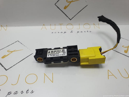 Senzor impact airbag VOLKSWAGEN TOUAREG (7LA, 7L6, 7L7) [ 2002 - 2013 ] R5 TDI (BAC, BPE) 128KW|174HP OEM 4B0959643E / 4B0 959 643 E