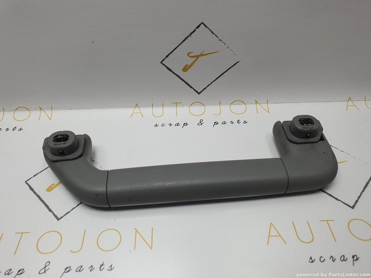 Maner plafon dreapta fata VOLKSWAGEN TOUAREG (7LA, 7L6, 7L7) [ 2002 - 2013 ] R5 TDI (BAC, BPE) 128KW|174HP OEM 7L0857607A / 7L0 857 607 A